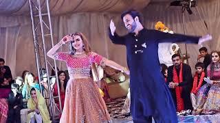 Great Performance By Dolly LEO At Mehndi HD| mehndi dance