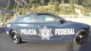 Policía Federal evita accidente en carretera México – Puebla