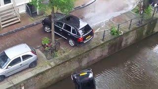 Crasch Porsche Cayenne and Smart, filming in Amsterdam The Hitman's Bodyguard