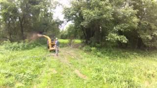 Clearing Land - Vermeer Brush Chipper 625 in Action