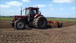 Land bewerken 2016  Case International 1056 XL  Case International 5130  Kilveren