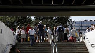 Η στιγμή του μπλακ αουτ στο μετρό Συντάγματος (βίντεο)