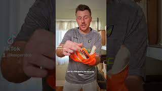 Goalkeeper Gloves Sizing Tip! #shorts