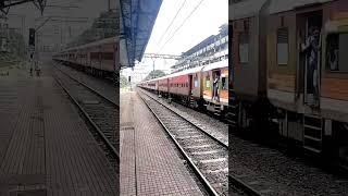 GORAKHPUR CSMT ANTYODAYA 12597-98 #antyodaya #fasttrains #gorakhpurexpress #csmt #jansadharanexpress