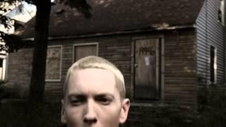 Eminem's Reaction When Iggy Azalea Tries To Freestyle Fast