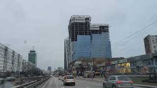 What's it look like driving thru downtown Kyiv