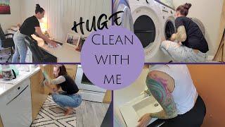 HUGE CLEAN WITH ME | AUGUST CLEANING MOTIVATION