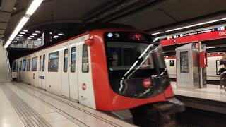 Metro de Barcelona línea 1. UT Serie 6000 de TMB por la estación de Glòries