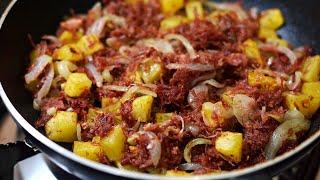 CORNED BEEF HASH | How to Make Easy Corned Beef with Potatoes Recipe