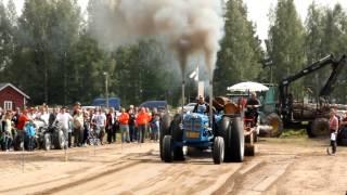 Vuolenkosken Vetokisat 2012 - Fordson Major V8 - HD1080P