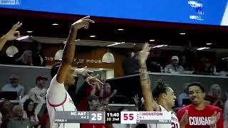 Nice steal and dunk by Houston's Marcus Sasser vs. North Carolina A&T