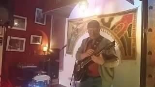 Enver Izmaylov en Mistic Resto-Bar