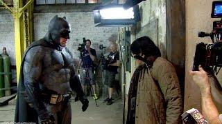 Batman suit 'Batman v Superman' Behind The Scenes [+Subtitles]