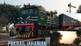 up kppa7+trail spl with geu 40 9015 passing from JAHANIAN canal bridge