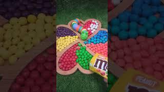 Do You Want Green Candies? #mnm #colorfullcandy #satisfying #shorts