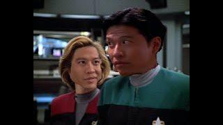 Garret Wang dose his Doctor and Janeway impersonations (STCCE)