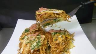 How to make Hiroshima style Okonomiyaki 広島風お好み焼きみたいなやつ