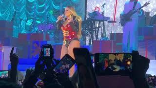 Mariah Carey All I Want For Christmas Is You Intro o2 Arena London 11-12-18