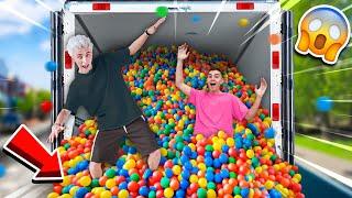 50.000 plastic balls in a moving truck