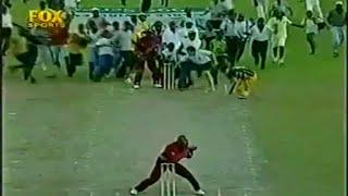 Top 10 Funniest moments in cricket history v2