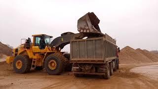 RESCHKE PERFORMANCE BUCKET working on a Volvo L 250!