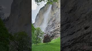 Staubbach Falls, Lauterbrunnen Valley, Switzerland #shorts #lauterbrunnenvalley #switzerland