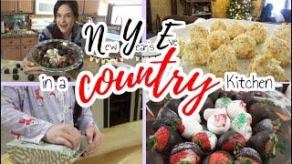 Weird...After Dark Shopping & Holiday Food Prep | Chocolate Covered Strawberries & Mini Cheeseballs