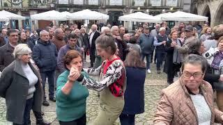 Siga a festa no largo da Oliveira Guimarães 4/12/22 🪗