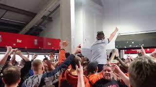 Blackpool fans with a brilliant chant for Arsenal loanee Charlie Patino!