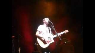Travis live in HK - Closer