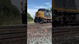 CSX 1982 (Seaboard System HU) leads I015 in Wellsboro! 9/2/23