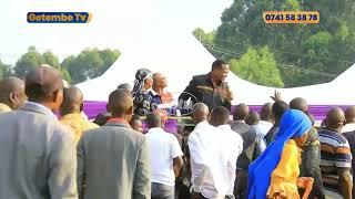 Chaos erupt as Sen. Onyonka takes the mic to speak in Rigegu's burial