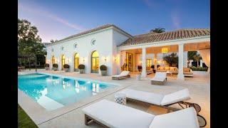 Villa Tuscany for sale in Marbella with Mitchell´s Prestige Properties