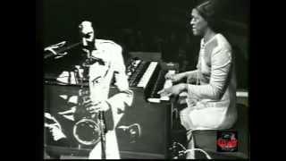 Shirley Scott Trio (w Harold Vick on tenor) - Don't Look Back - 1976  (Live video)