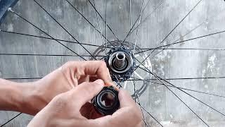 Speedone soldier hub remove and install freehub body tutorial