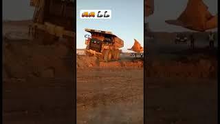 Очень мощный погрузчик!