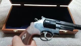 리볼버 리뷰 : Smith & Wesson 29-10 44 Mag 명품 리볼버를 소개합니다.