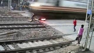 dangerous accident at railway crossing !! please subscribe ||subtitles available in caption