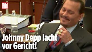 Johnny Depp und Amber Heard: Er lacht vor Gericht