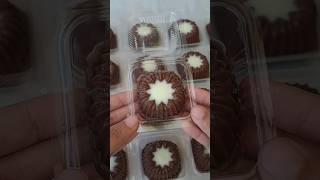 puding coklat hias vla vanila, pudingnya lembut banget #pudingcoklat #pudingvla #pudingsusu