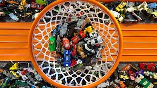 HOT WHEELS "KING OF THE HEAP II" (DECIDE YOUR RIDE)