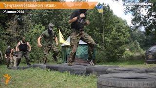 У таборі батальону «Азов» на Харківщині тренують добровольців для відправлення в зону АТО