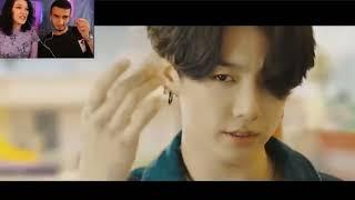 Sibel Özekici ve Mert Gültaş K-POP (BTS) dinliyor. @Mert Gültaş @Sibel Özekici 