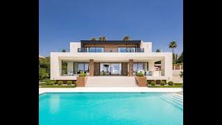 Frontline Golf Villa for sale in Marbella ( Mitchell´s Prestige Properties )