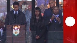 El falso intérprete del funeral de Mandela indigna a la comunidad sordomuda