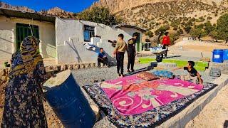 Door and window painting: nomadic life