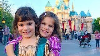 First Time at DISNEYLAND Dressed up as Princess Rapunzel & Merida!