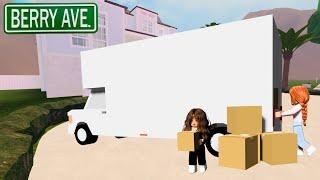 MOVING INTO OUR NEW FAMILY HOUSE on Berry Avenue! | The Real-ish Family Roleplay *WITH VOICE*