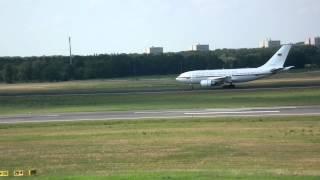 Regierungsmaschine Landing Berlin Tegel