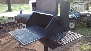 Large bbq grill with griddle style rack